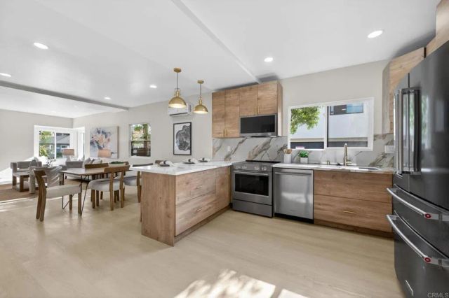 1526 Meade Avenue, San Diego, CA 92116