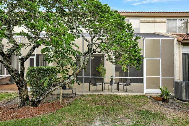 6770 Via Regina, Boca Raton, FL 33433