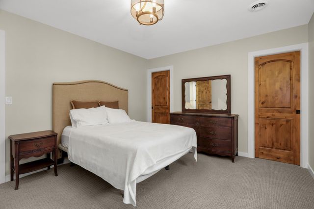 2615 Garland Lane N, Plymouth, MN 55447