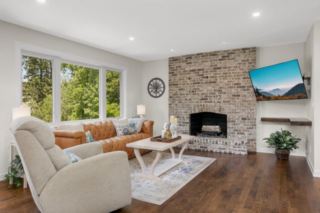 2615 Garland Lane N, Plymouth, MN 55447