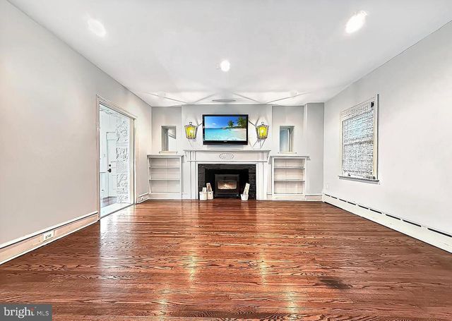 195 MIDFIELD RD, Ardmore, PA 19003