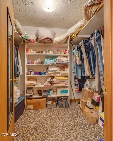 1826 Kenwood Road, Kingsport, TN 37664