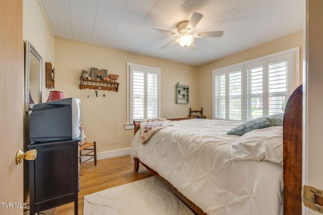 1826 Kenwood Road, Kingsport, TN 37664