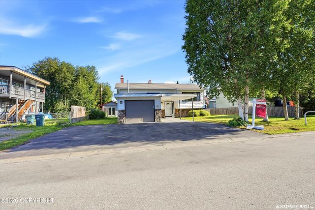 8015 E 3rd Avenue, Anchorage, AK 99504