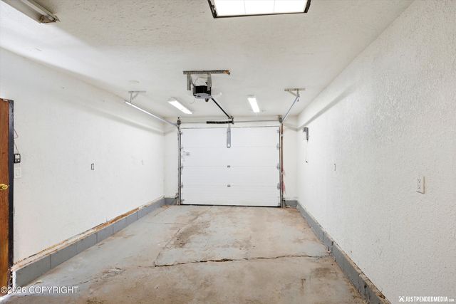 8015 E 3rd Avenue, Anchorage, AK 99504