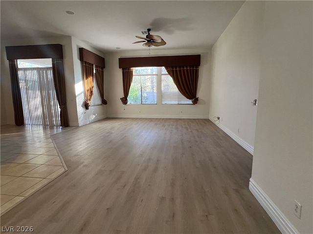 321 Angels Trace Court, Las Vegas, NV 89148