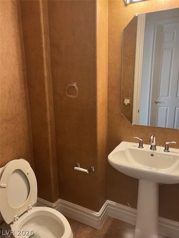 321 Angels Trace Court, Las Vegas, NV 89148