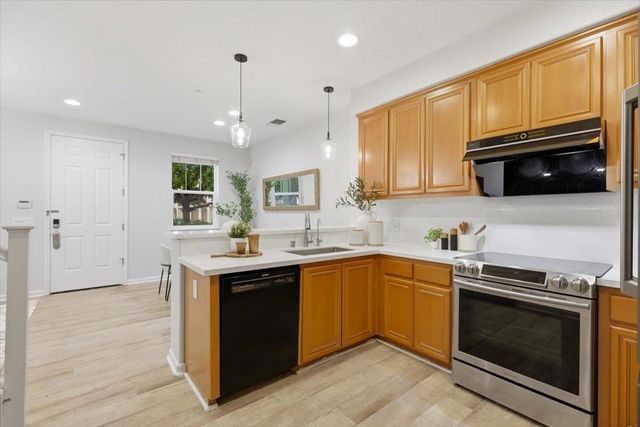 410 San Eduardo Terrace, Sunnyvale, CA 94085