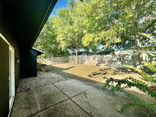 9506 STONEBRIDGE DR, Austin, TX 78758