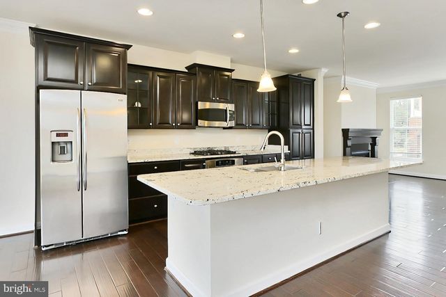 42626 BECKETT TER, Ashburn, VA 20148