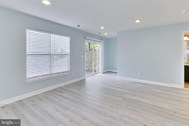 42626 BECKETT TER, Ashburn, VA 20148