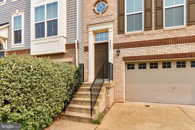 42626 BECKETT TER, Ashburn, VA 20148