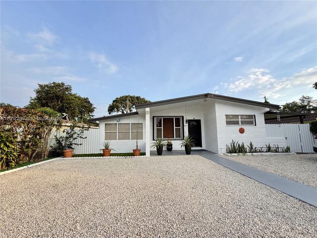 280 NE 173rd St, North Miami Beach, FL 33162