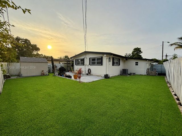 280 NE 173rd St, North Miami Beach, FL 33162