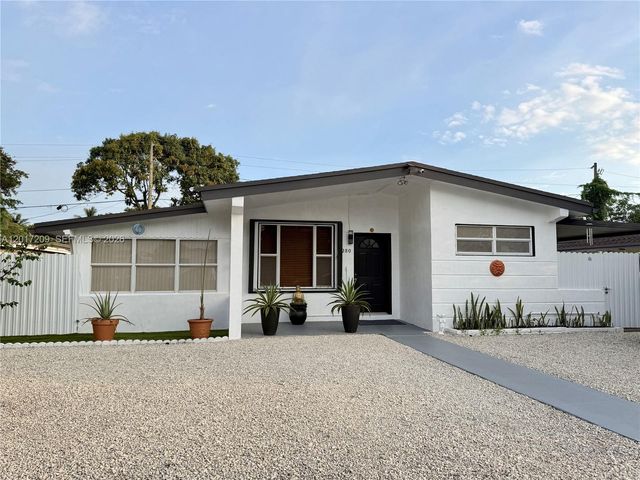 280 NE 173rd St, North Miami Beach, FL 33162