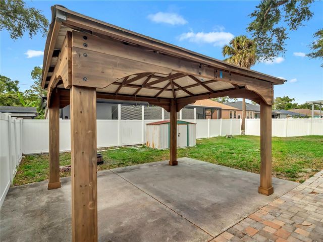 6201 THERESA STREET, Tampa, FL 33615