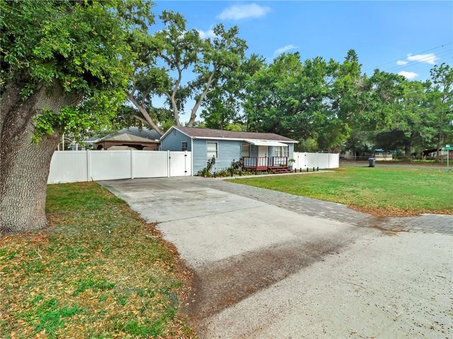 6201 THERESA STREET, Tampa, FL 33615