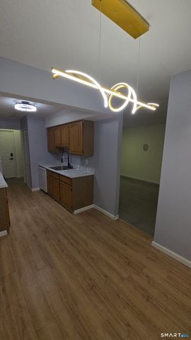 365 Mather Street 198, Hamden, CT 06514