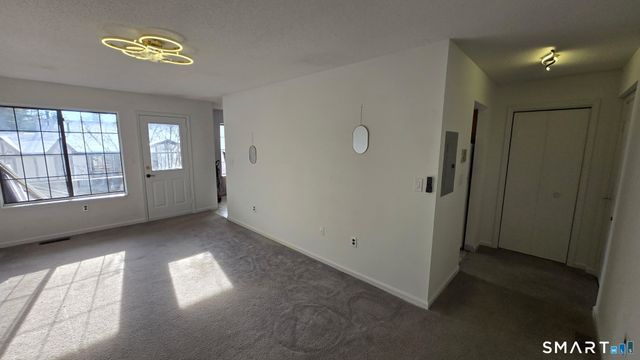 365 Mather Street 198, Hamden, CT 06514
