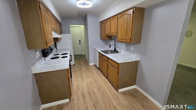 365 Mather Street 198, Hamden, CT 06514