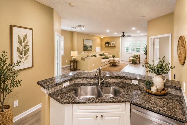 2927 CRESTWOOD Terrace 7201, Margate, FL 33063