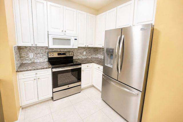 2927 CRESTWOOD Terrace 7201, Margate, FL 33063