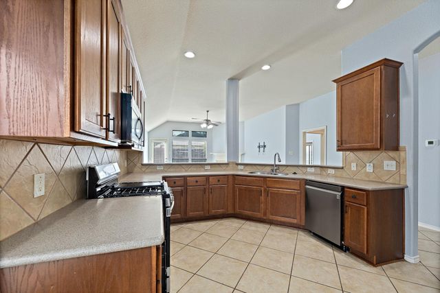 11617 Glen Knoll DR, Manor, TX 78653