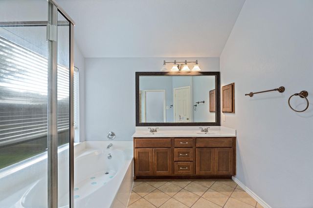 11617 Glen Knoll DR, Manor, TX 78653