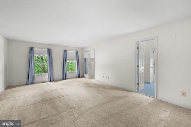3342 FERN HOLLOW PL, Herndon, VA 20171