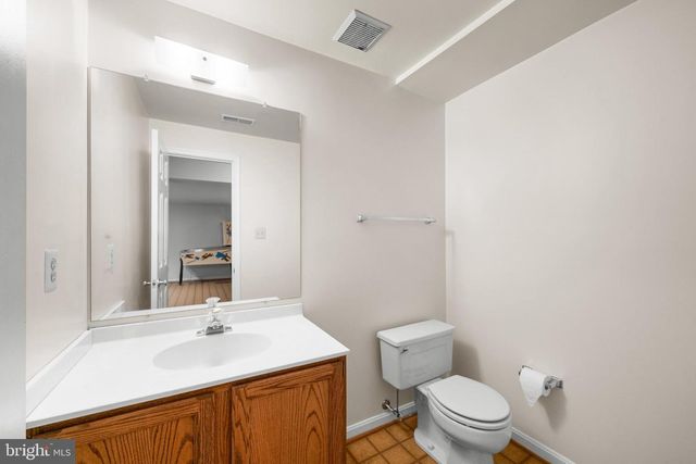 3342 FERN HOLLOW PL, Herndon, VA 20171