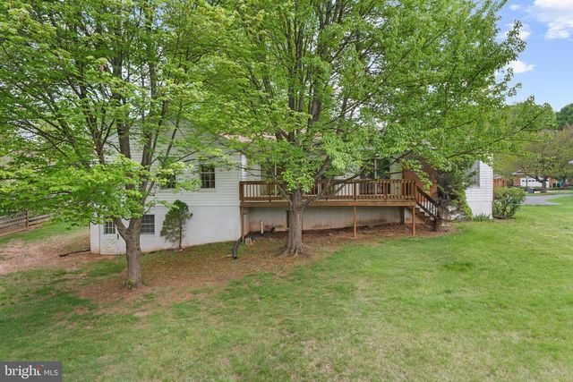 3342 FERN HOLLOW PL, Herndon, VA 20171