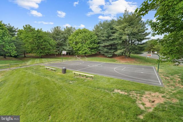 3342 FERN HOLLOW PL, Herndon, VA 20171