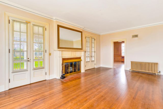 212 S Crest Road, Chattanooga, TN 37404