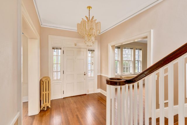 212 S Crest Road, Chattanooga, TN 37404