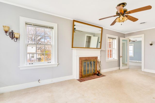 212 S Crest Road, Chattanooga, TN 37404