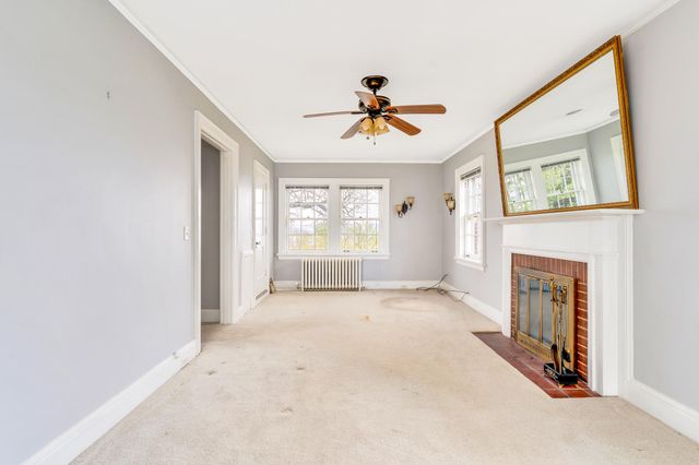 212 S Crest Road, Chattanooga, TN 37404