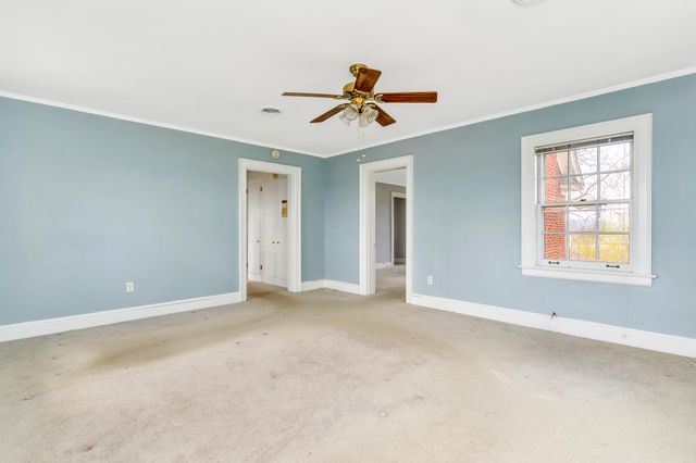 212 S Crest Road, Chattanooga, TN 37404