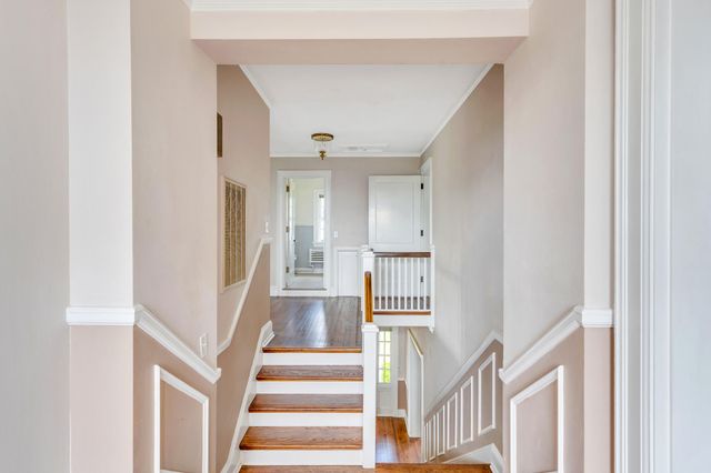 212 S Crest Road, Chattanooga, TN 37404