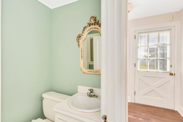 212 S Crest Road, Chattanooga, TN 37404