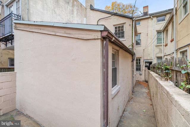 1811 FLEET ST, Baltimore, MD 21231