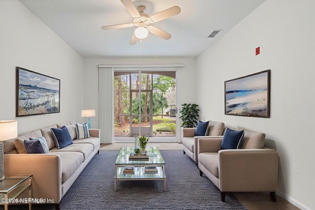 10550 BAYMEADOWS Road 601, Jacksonville, FL 32256