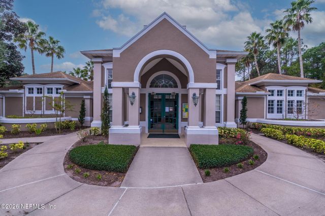 10550 BAYMEADOWS Road 601, Jacksonville, FL 32256