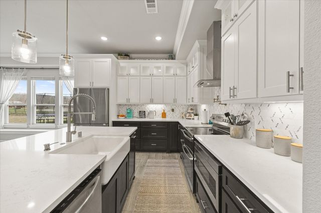 2061 S Sky Meadows Drive, Caddo Mills, TX 75135