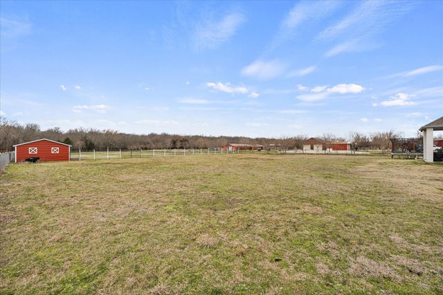 2061 S Sky Meadows Drive, Caddo Mills, TX 75135