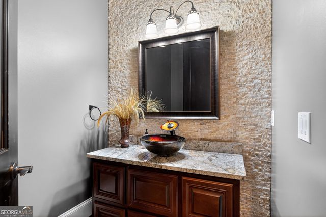 1820 Turnberry Avenue, Suwanee, GA 30024