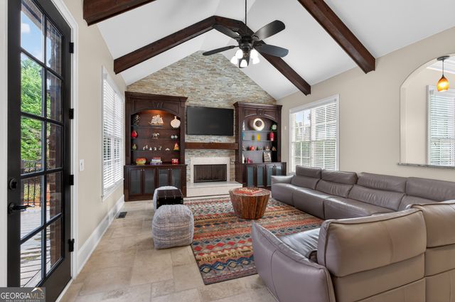 1820 Turnberry Avenue, Suwanee, GA 30024
