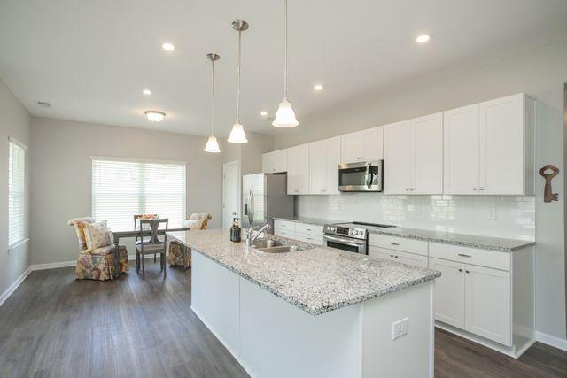 80 Lightwood Dr, Antioch, TN 37013