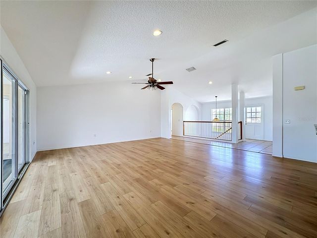 624 KINGSTON COURT, Apollo Beach, FL 33572