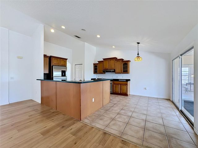 624 KINGSTON COURT, Apollo Beach, FL 33572