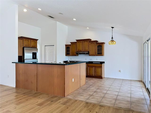 624 KINGSTON COURT, Apollo Beach, FL 33572